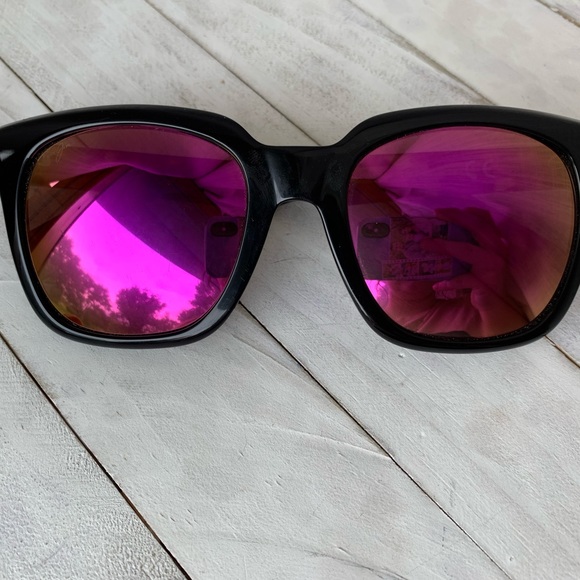 Maui Jim Heliconia Sunglasses with Maui Sunrise lenses. - Picture 3 of 5